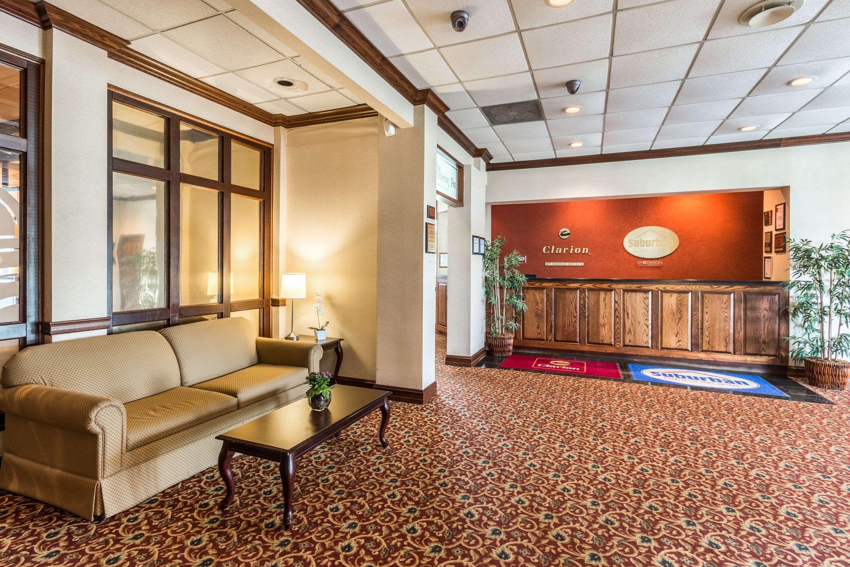 Suburban Extended Stay Hotel Fairmont Buitenkant foto